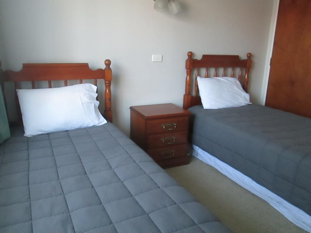 Awatea Park Motel Палмерстон-Норт Экстерьер фото
